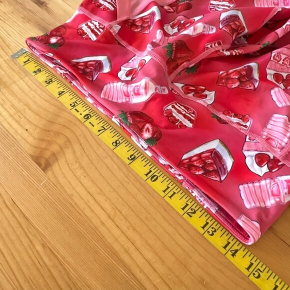 Iron Yokai Leggings Women XL Pink Soft Girl Kawaii Strawberry Cake Activewear‎ - Picture 9 of 11